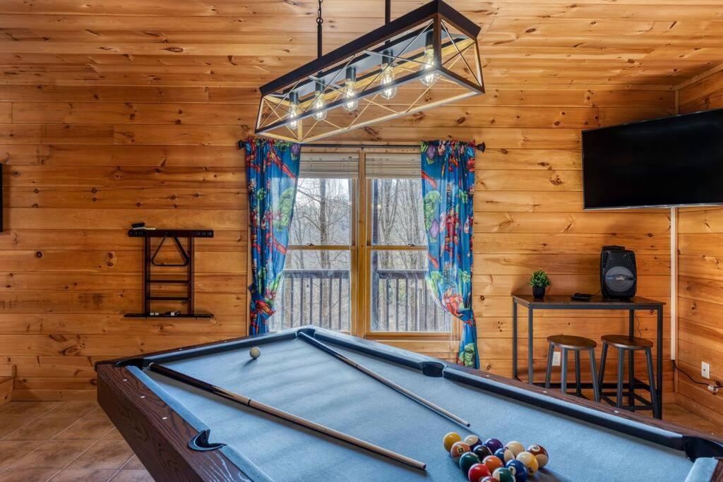Mtn Cabin Sleeps 10 - 5 Mins To Fishing & Camping Ellijay Exterior photo