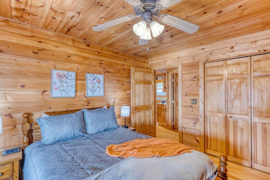 Mtn Cabin Sleeps 10 - 5 Mins To Fishing & Camping Ellijay Exterior photo